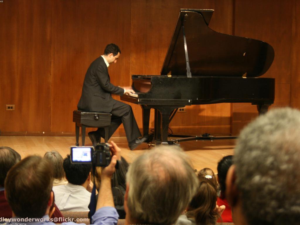 ការណែនាំស៊ីសងងាយ: យុទ្ធសាស្ត្រក្នុងការចងក្រងជីវិតធម្មតា